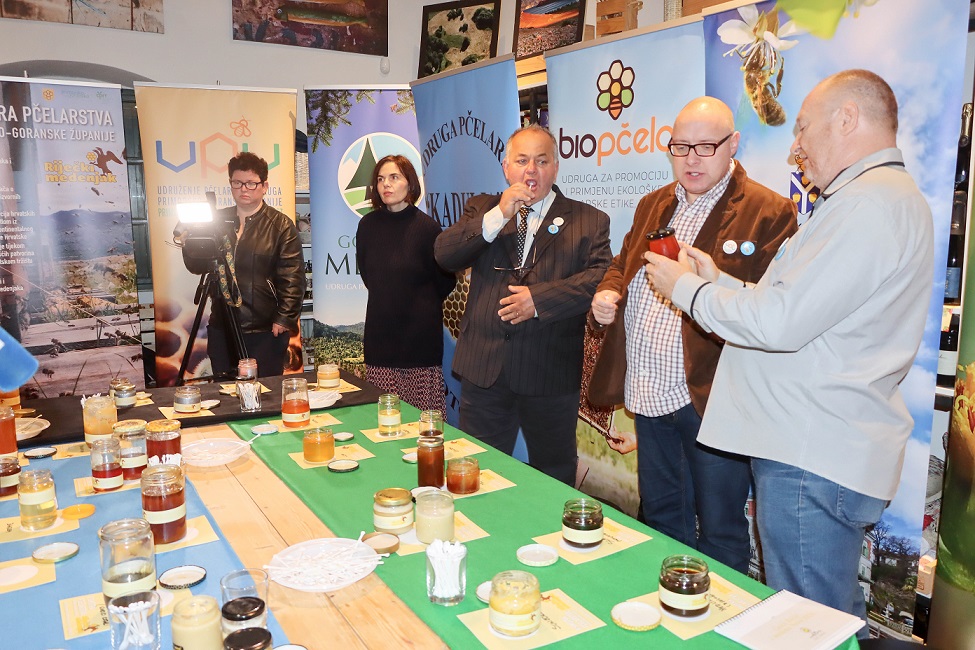 medenjak rijecki med (2) medenjak rijecki med (2)