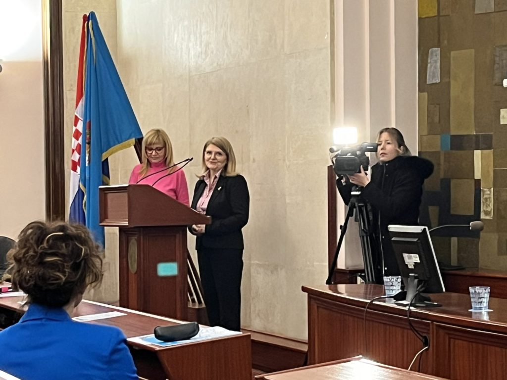 pink udruga advent (1) pink udruga advent (1)