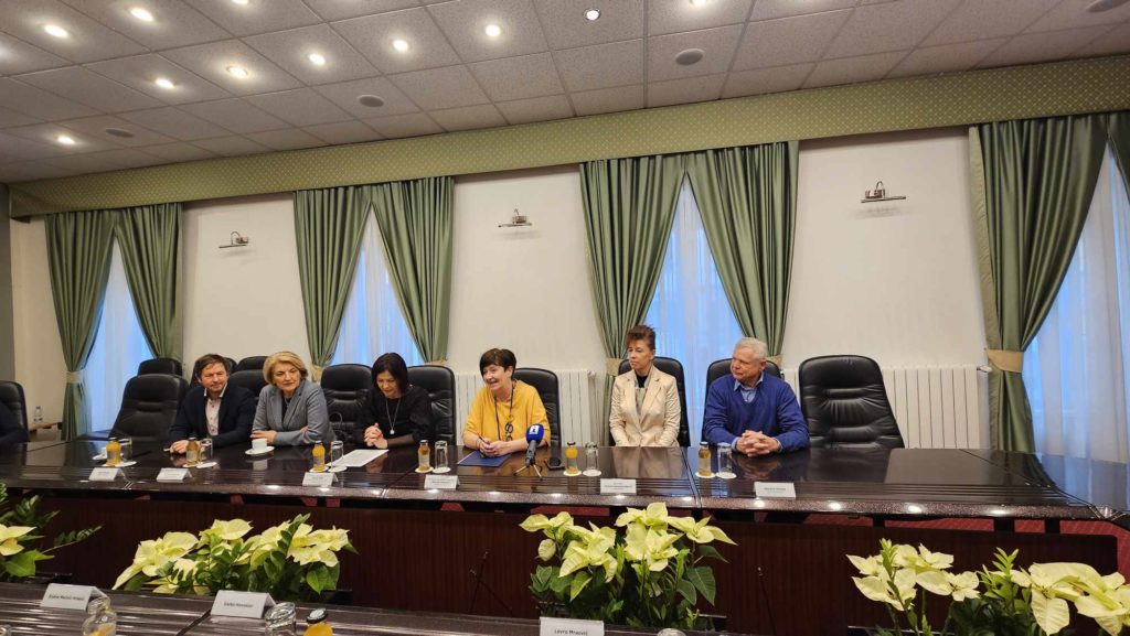 417947511_312446351773902_7962457354947568135_n-1024×577 417947511_312446351773902_7962457354947568135_n-1024×577