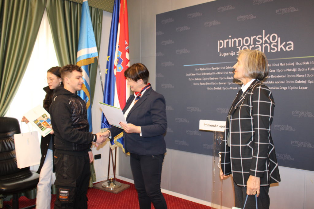 IMG_7621-1024×683 IMG_7621-1024×683