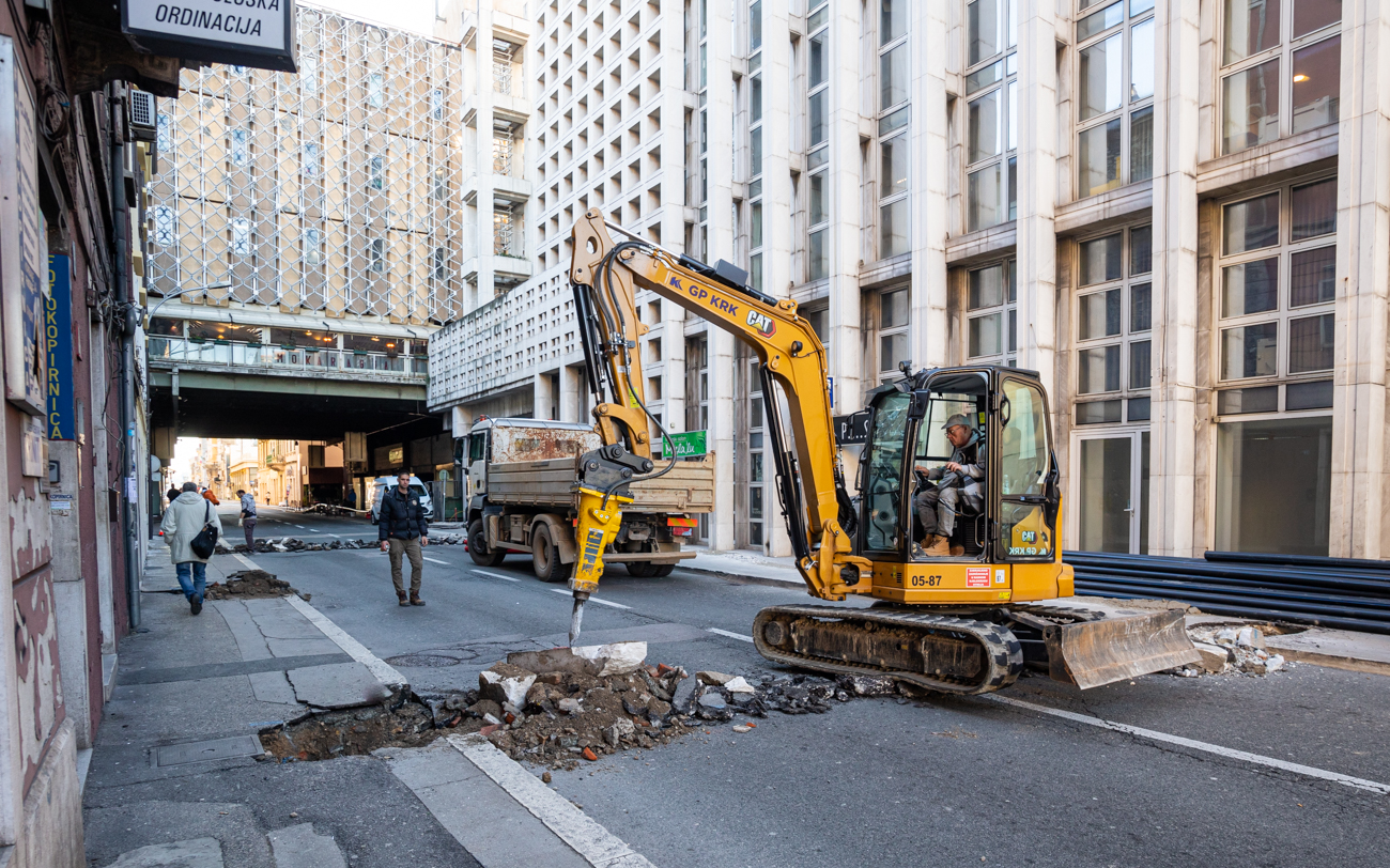 Ilustrativna Adamićeva radovi-140