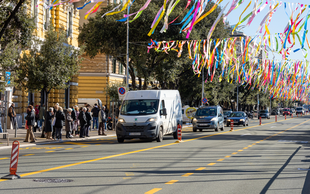 Ilustrativna Riva promet pješaci-106 Ilustrativna Riva promet pješaci-106