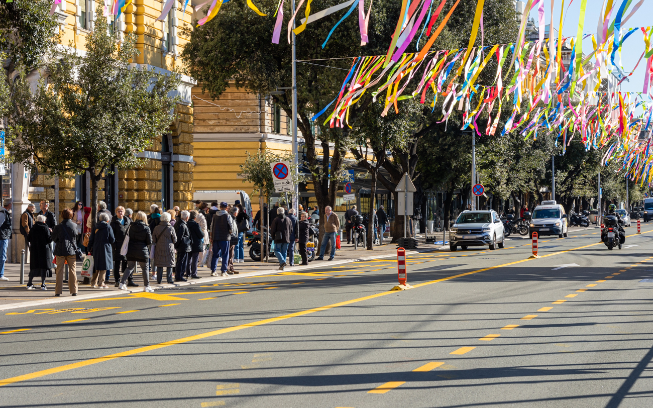 Ilustrativna Riva promet pješaci-107 Ilustrativna Riva promet pješaci-107