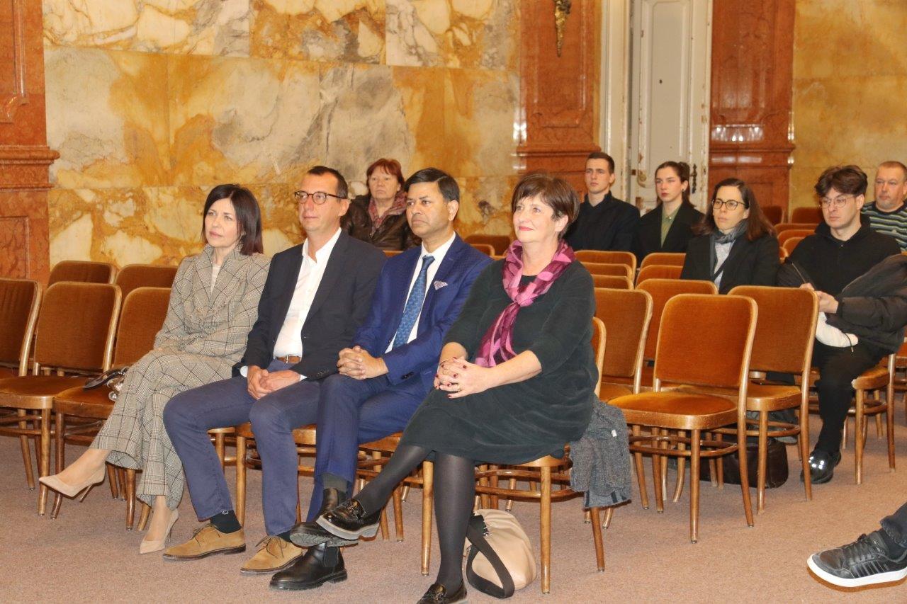 Izložba-Jedan-okrug-jedan-proizvod-8 Izložba-Jedan-okrug-jedan-proizvod-8