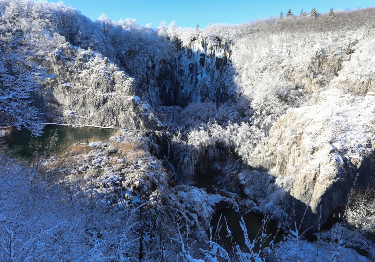 Plitvice pod snijegom i ledom Plitvice pod snijegom i ledom
