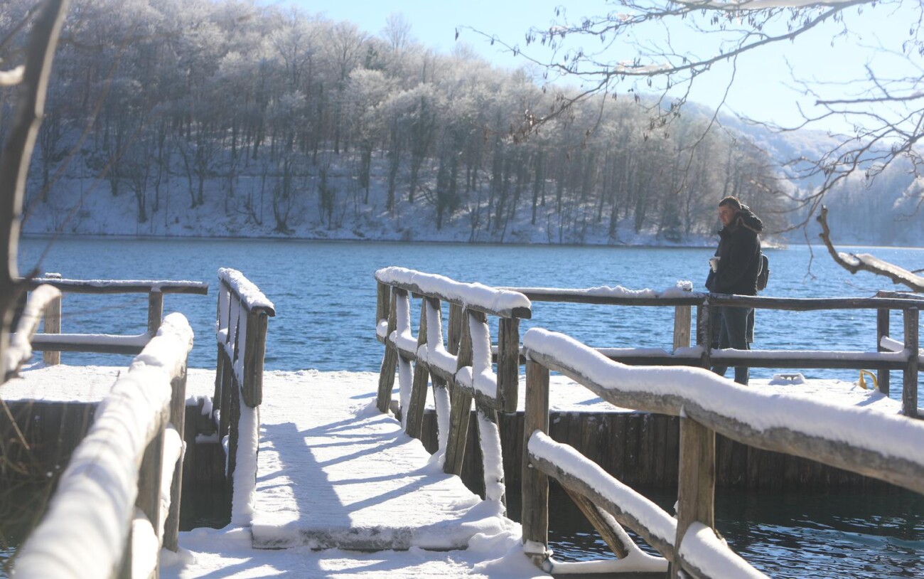 Plitvice pod snijegom i ledom Plitvice pod snijegom i ledom