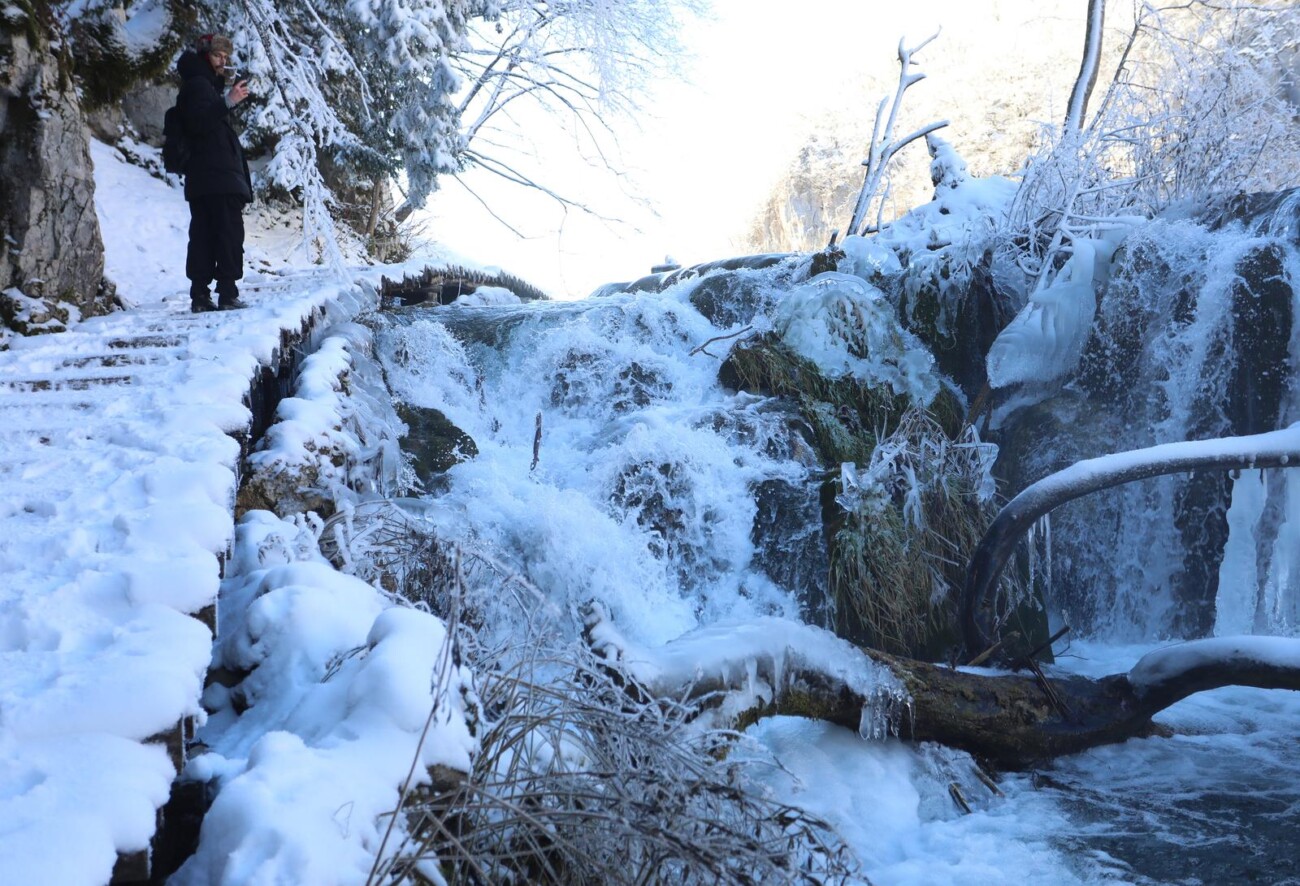 Plitvice pod snijegom i ledom Plitvice pod snijegom i ledom