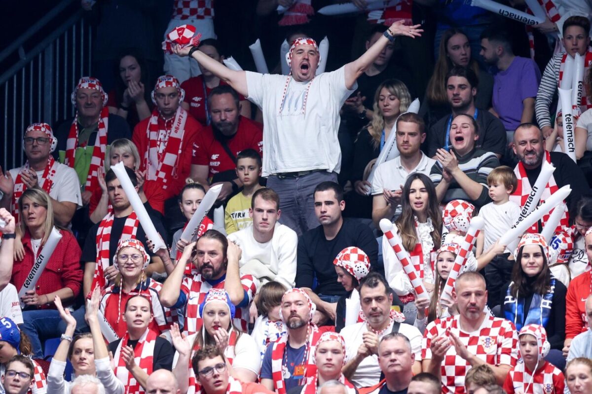 Zagreb: Polufinalna utakmica Hrvatske i Mađarske na Europskom prvenstvu u vaterpolu