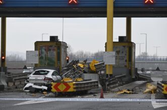 Teška nesreća kod Zaprešića, vozač udario u naplatnu kućicu i na mjestu poginuo