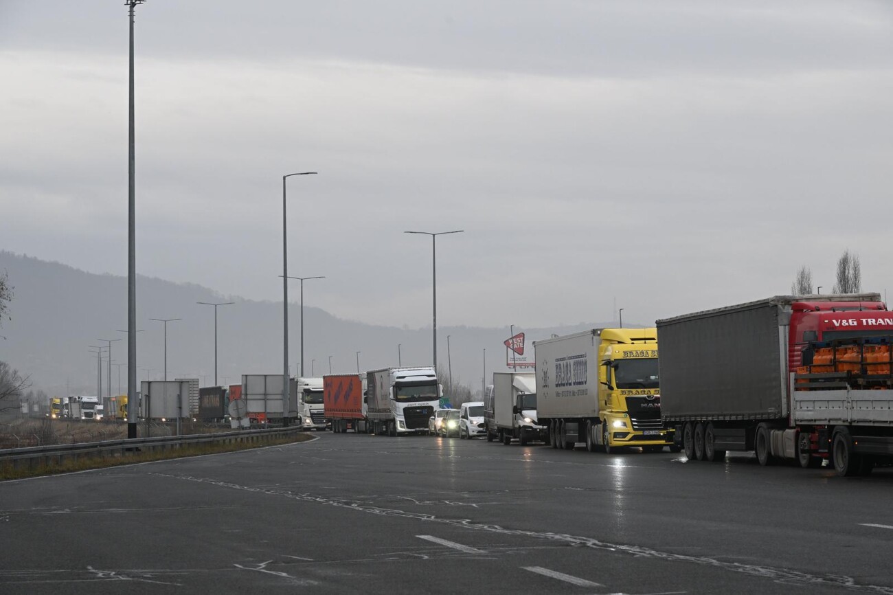 Teška nesreća kod Zaprešića, vozač udario u naplatnu kućicu i na mjestu poginuo