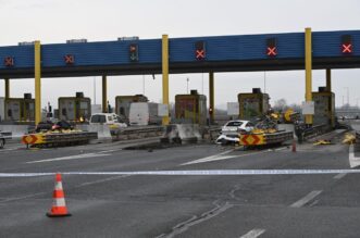 Teška nesreća kod Zaprešića, vozač udario u naplatnu kućicu i na mjestu poginuo