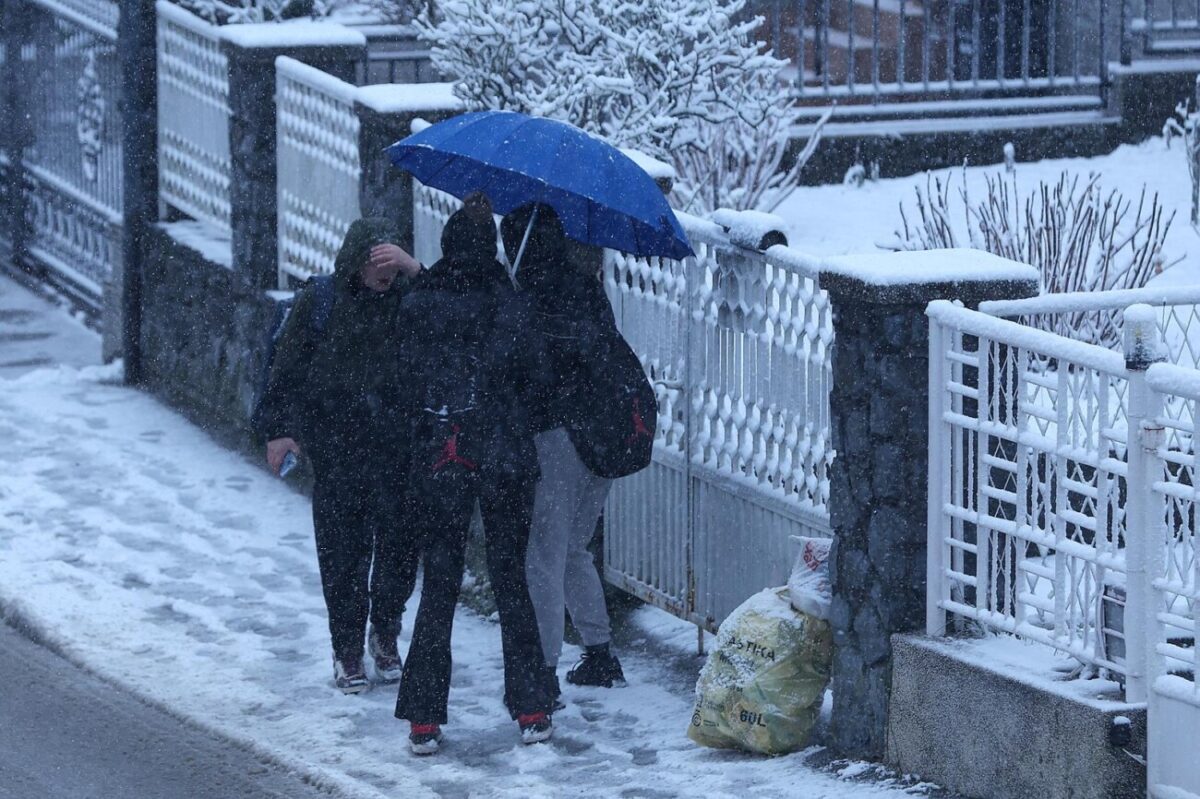 Zagreb: Zahla?enje i snijeg na ulicama grada