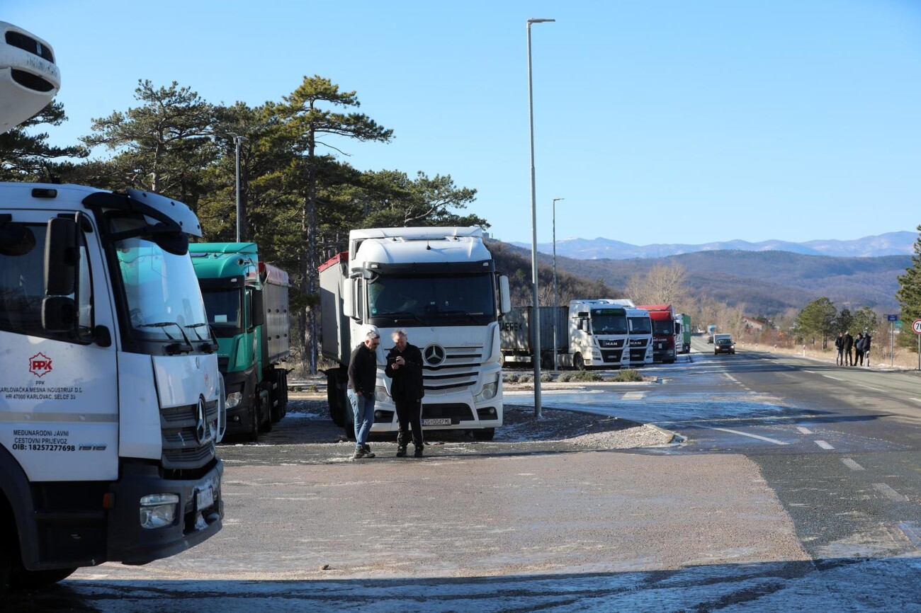 Rijeka: Brojni kamioni zaustavljeni na Grobniku