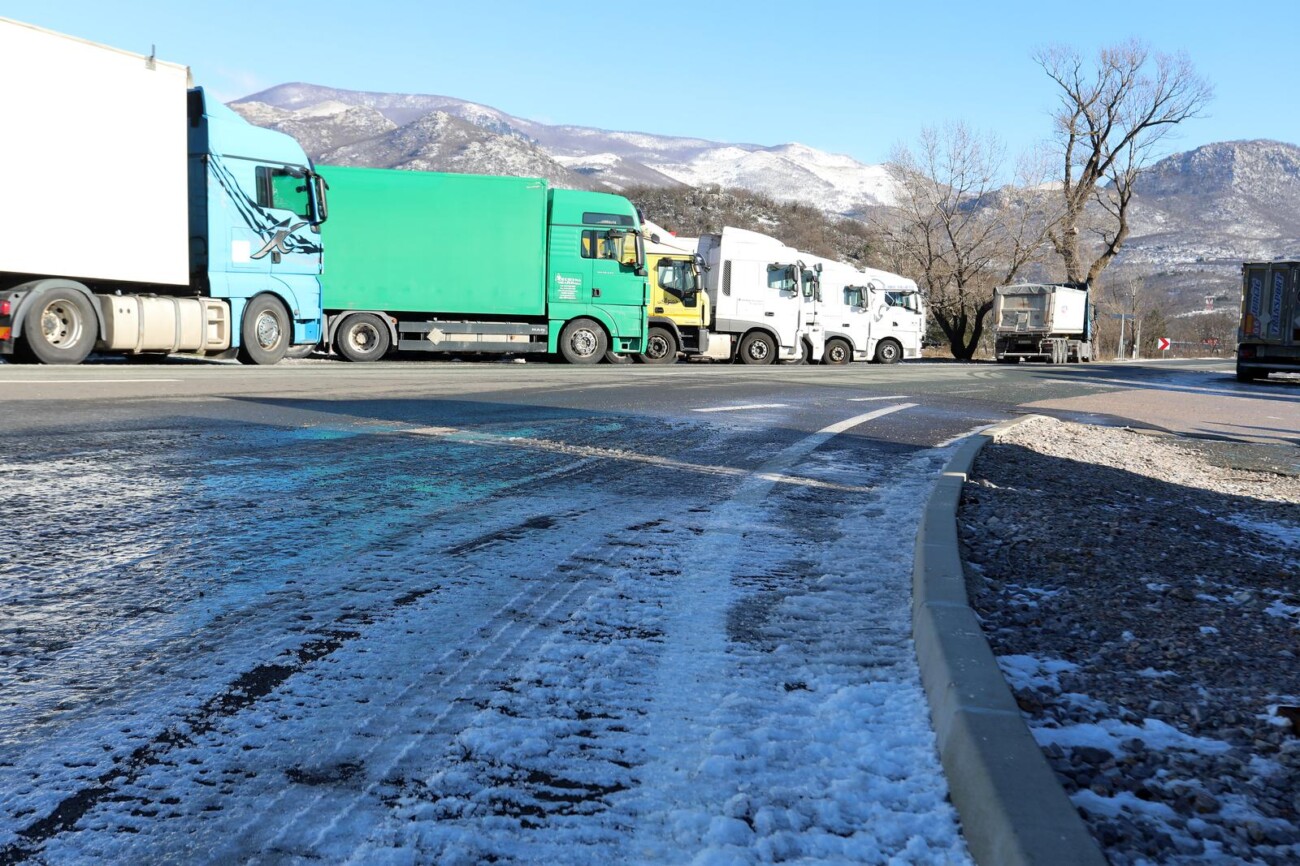 Rijeka: Brojni kamioni zaustavljeni na Grobniku