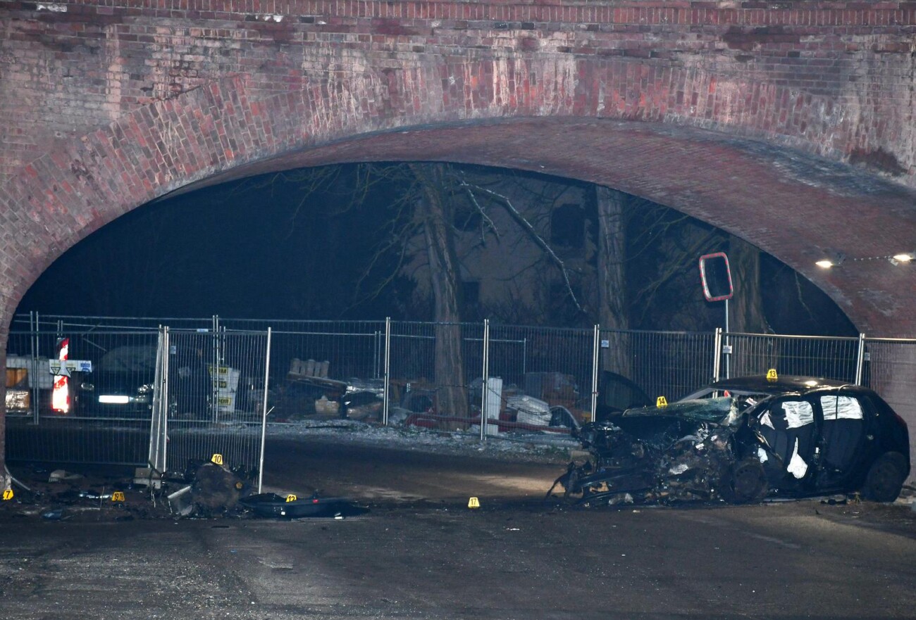 Sisak: Jedna osoba smrtno stradala u prometnoj nesreći, više ozlijeđenih Sisak: Jedna osoba smrtno stradala u prometnoj nesreći, više ozlijeđenih