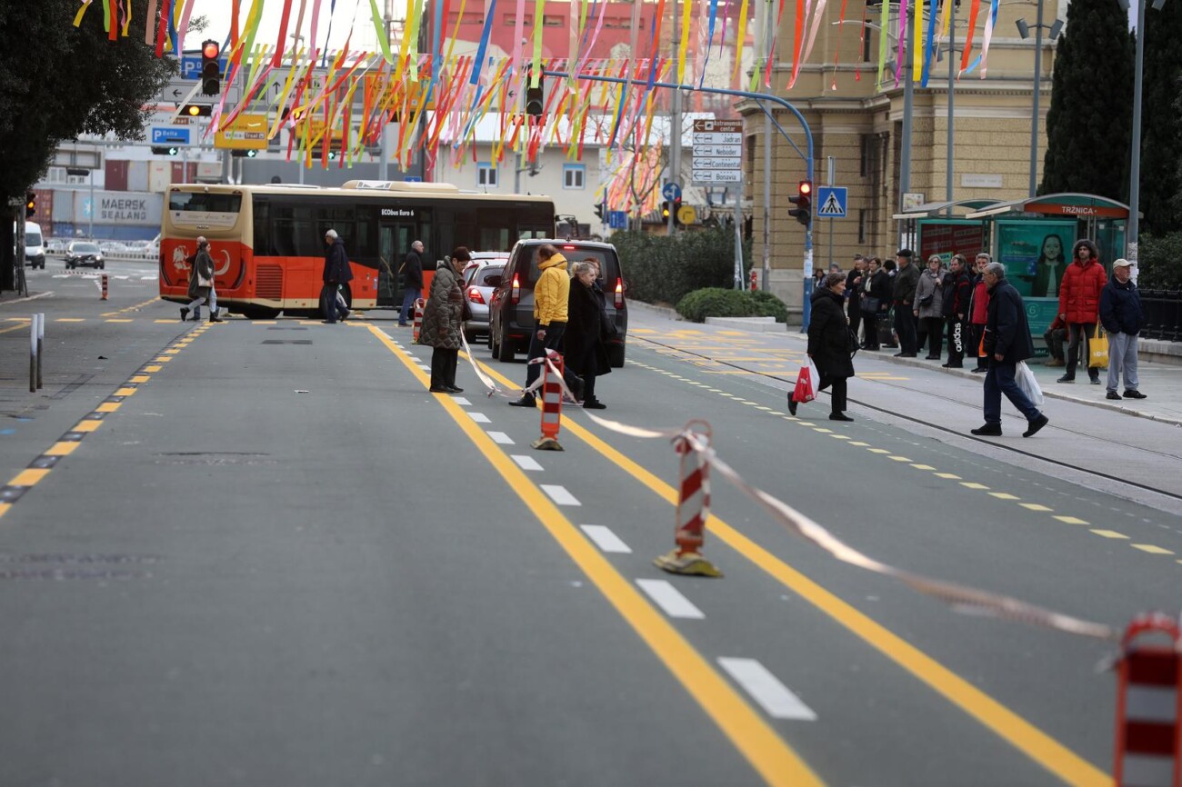 Rijeka: Nova regulacija prometa ulicama Riva i Ivana Zajca Rijeka: Nova regulacija prometa ulicama Riva i Ivana Zajca