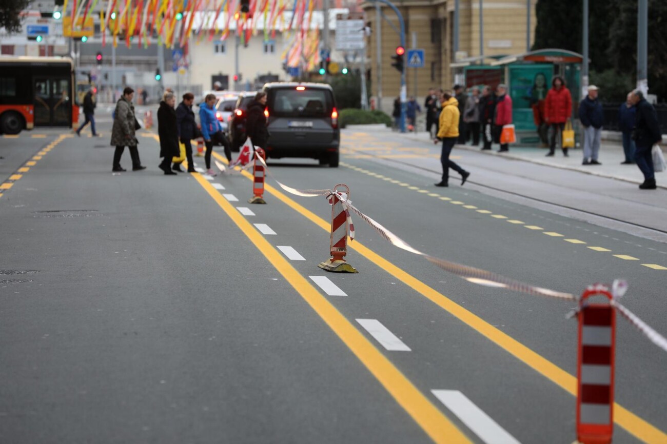 Rijeka: Nova regulacija prometa ulicama Riva i Ivana zajca Rijeka: Nova regulacija prometa ulicama Riva i Ivana zajca