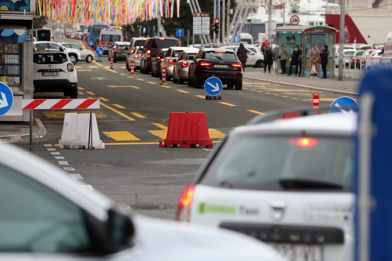 Rijeka: Nova regulacija prometa ulicama Riva i Ivana zajca Rijeka: Nova regulacija prometa ulicama Riva i Ivana zajca