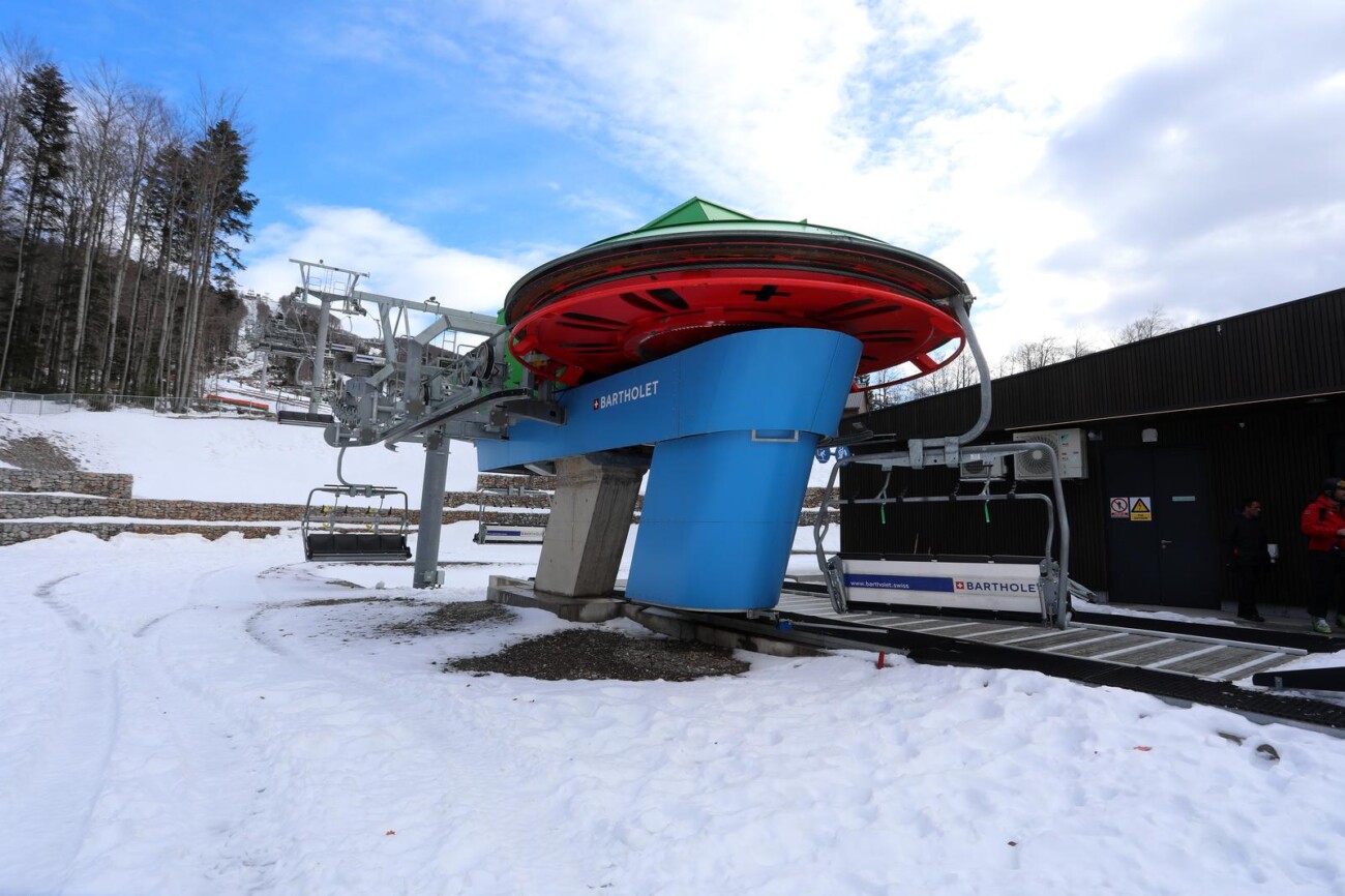 Nova žičara na Platku danas počela s radom, stajala je 4,8 milijuna eura Nova žičara na Platku danas počela s radom, stajala je 4,8 milijuna eura