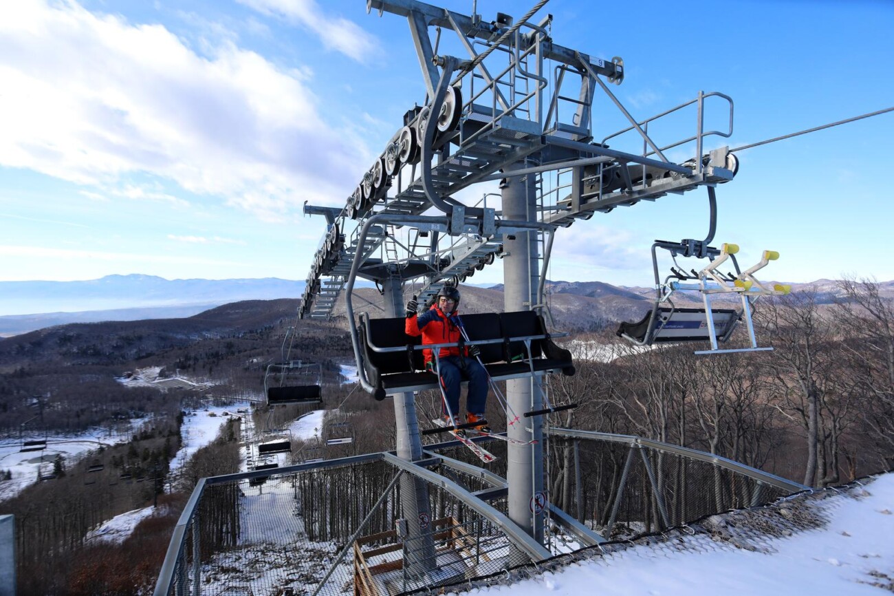 Nova žičara na Platku danas počela s radom, stajala je 4,8 milijuna eura Nova žičara na Platku danas počela s radom, stajala je 4,8 milijuna eura