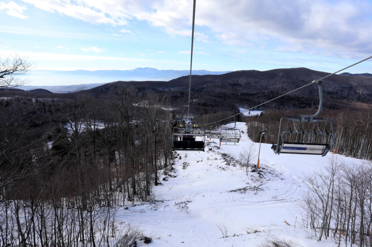 Nova žičara na Platku danas počela s radom, stajala je 4,8 milijuna eura Nova žičara na Platku danas počela s radom, stajala je 4,8 milijuna eura