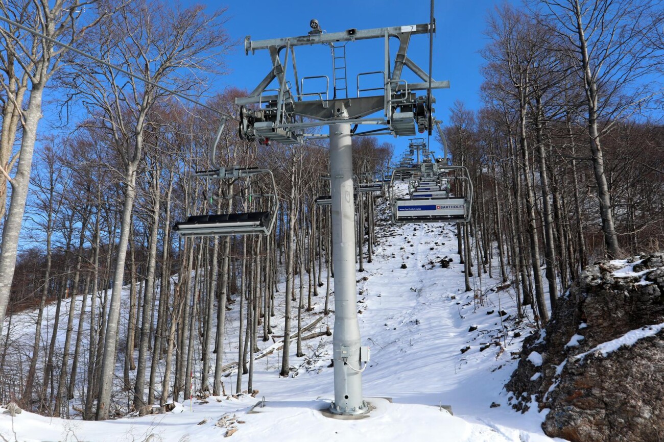 Nova žičara na Platku danas počela s radom, stajala je 4,8 milijuna eura Nova žičara na Platku danas počela s radom, stajala je 4,8 milijuna eura