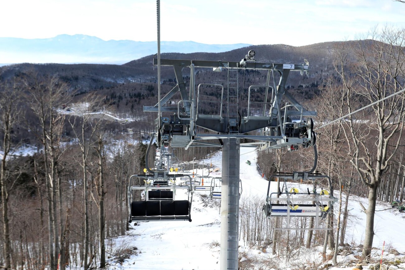 Nova žičara na Platku danas počela s radom, stajala je 4,8 milijuna eura Nova žičara na Platku danas počela s radom, stajala je 4,8 milijuna eura