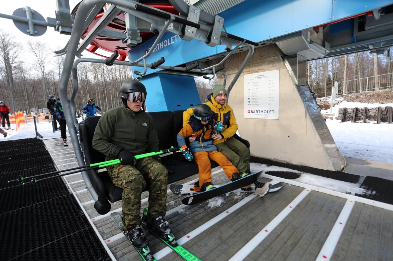 Nova žičara na Platku danas počela s radom, stajala je 4,8 milijuna eura Nova žičara na Platku danas počela s radom, stajala je 4,8 milijuna eura