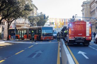 Autobus u centru Rijeke naletio na pješaka