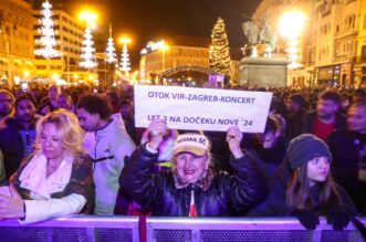 Zagreb: Let 3 nastupa na dočeku nove 2024. godine na Trgu bana Jelačića