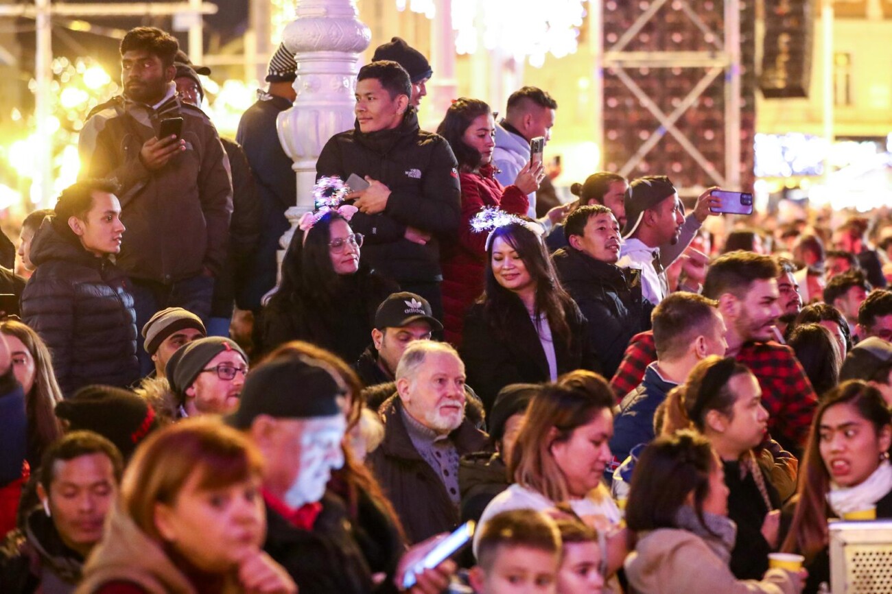 Zagreb: Atmosfera na dočeku nove 2024. godine na Trgu bana Jelačića