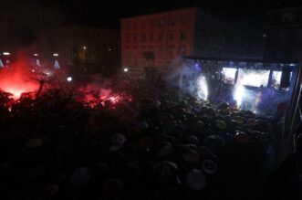 Rijeka: Građani Novu Godinu dočekuju uz Gibonnija na Korzu