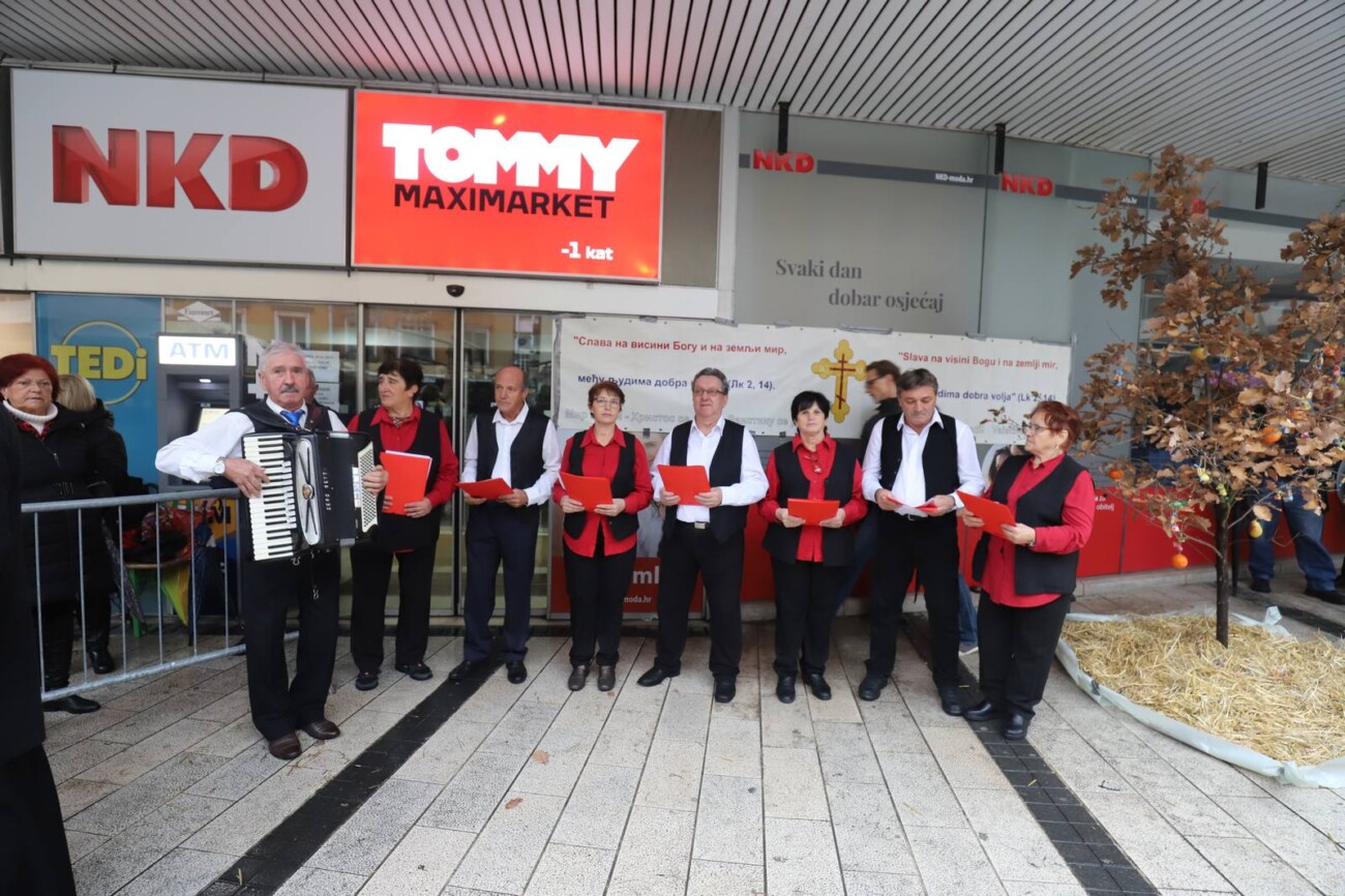 Proslava-Badnjaka-po-julijanskom-kalendaru-31 Proslava-Badnjaka-po-julijanskom-kalendaru-31