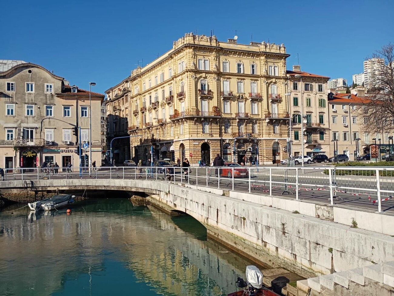 fiumara ograda (1) fiumara ograda (1)