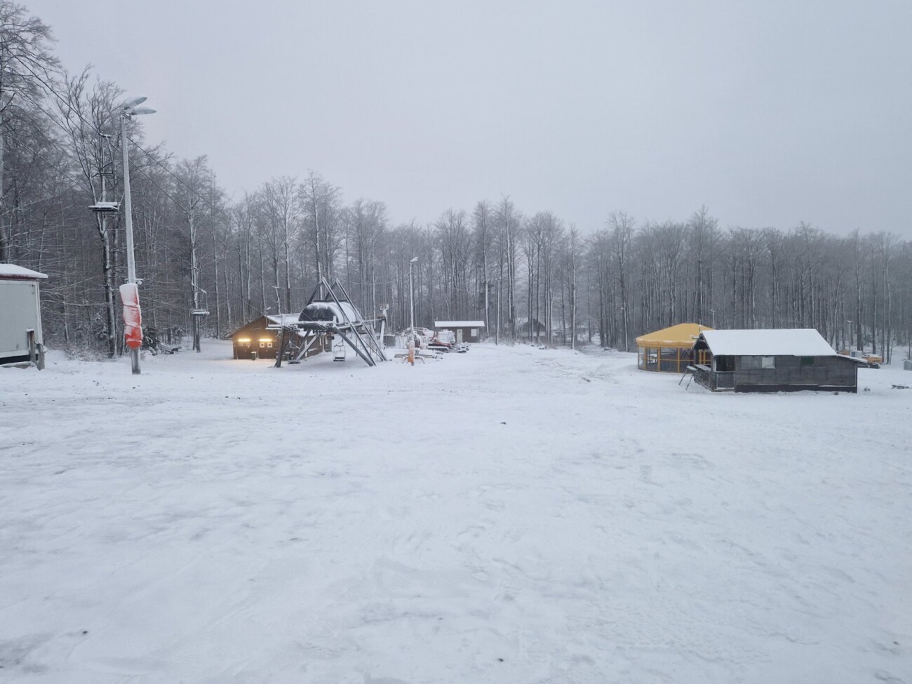 platak (1) platak (1)