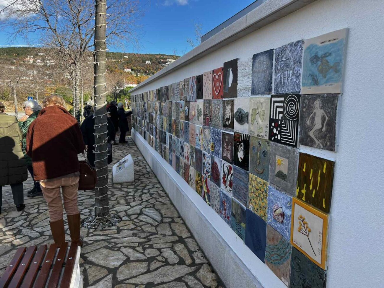 umjetnost na zidu ksotrena (11) umjetnost na zidu ksotrena (11)