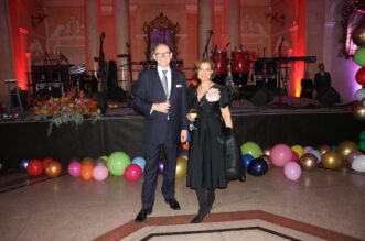 Humanitarni-karnevalski-gala-party-10