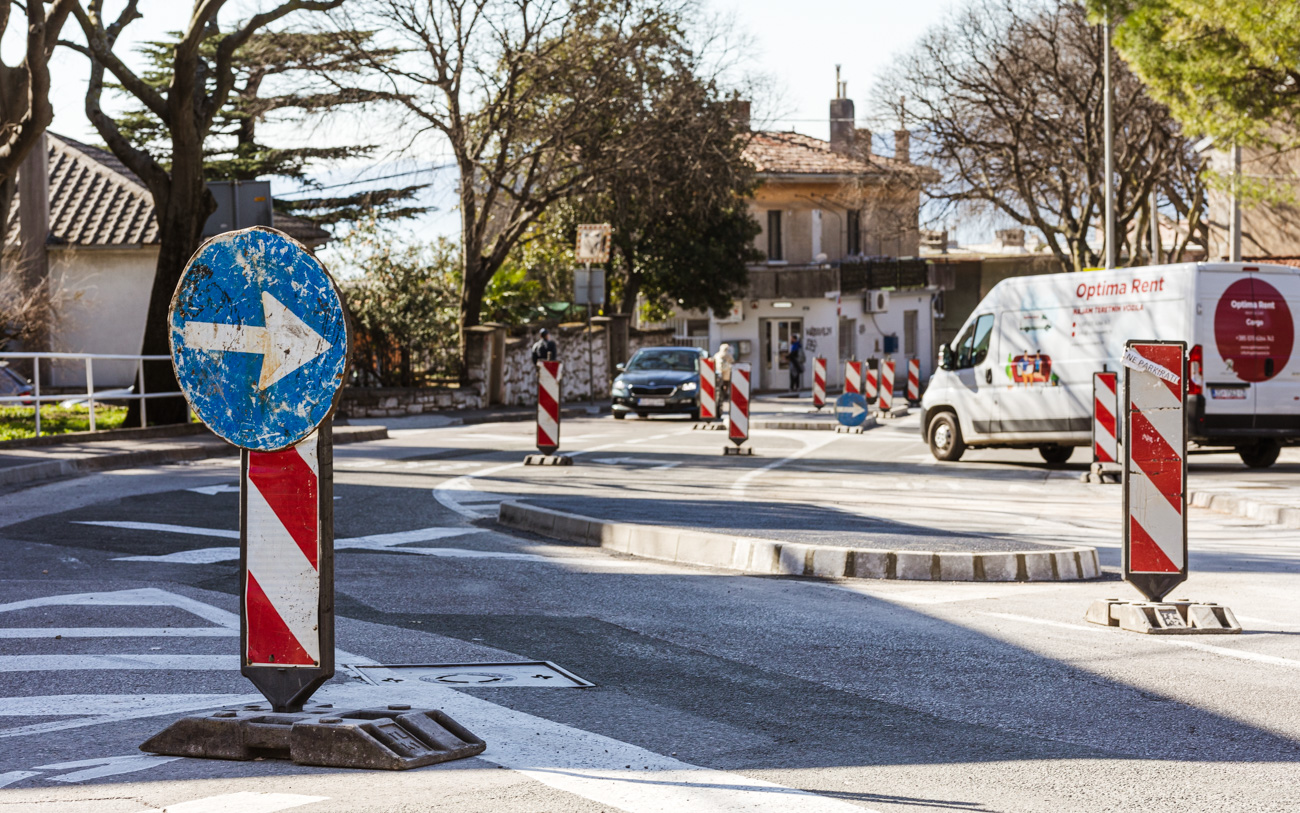 Kozala pješački otoci radovi-69 Kozala pješački otoci radovi-69