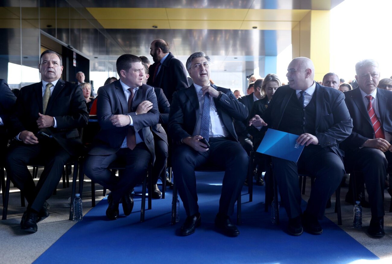 Rijeka: Andrej Plenković s kolegama sudjelovao na svečanom otvorenju zgrade Bolnice za ženu i dijete Rijeka: Andrej Plenković s kolegama sudjelovao na svečanom otvorenju zgrade Bolnice za ženu i dijete