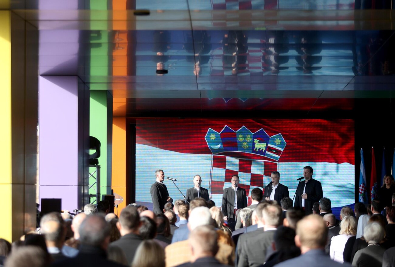 Rijeka: Andrej Plenković s kolegama sudjelovao na svečanom otvorenju zgrade Bolnice za ženu i dijete Rijeka: Andrej Plenković s kolegama sudjelovao na svečanom otvorenju zgrade Bolnice za ženu i dijete