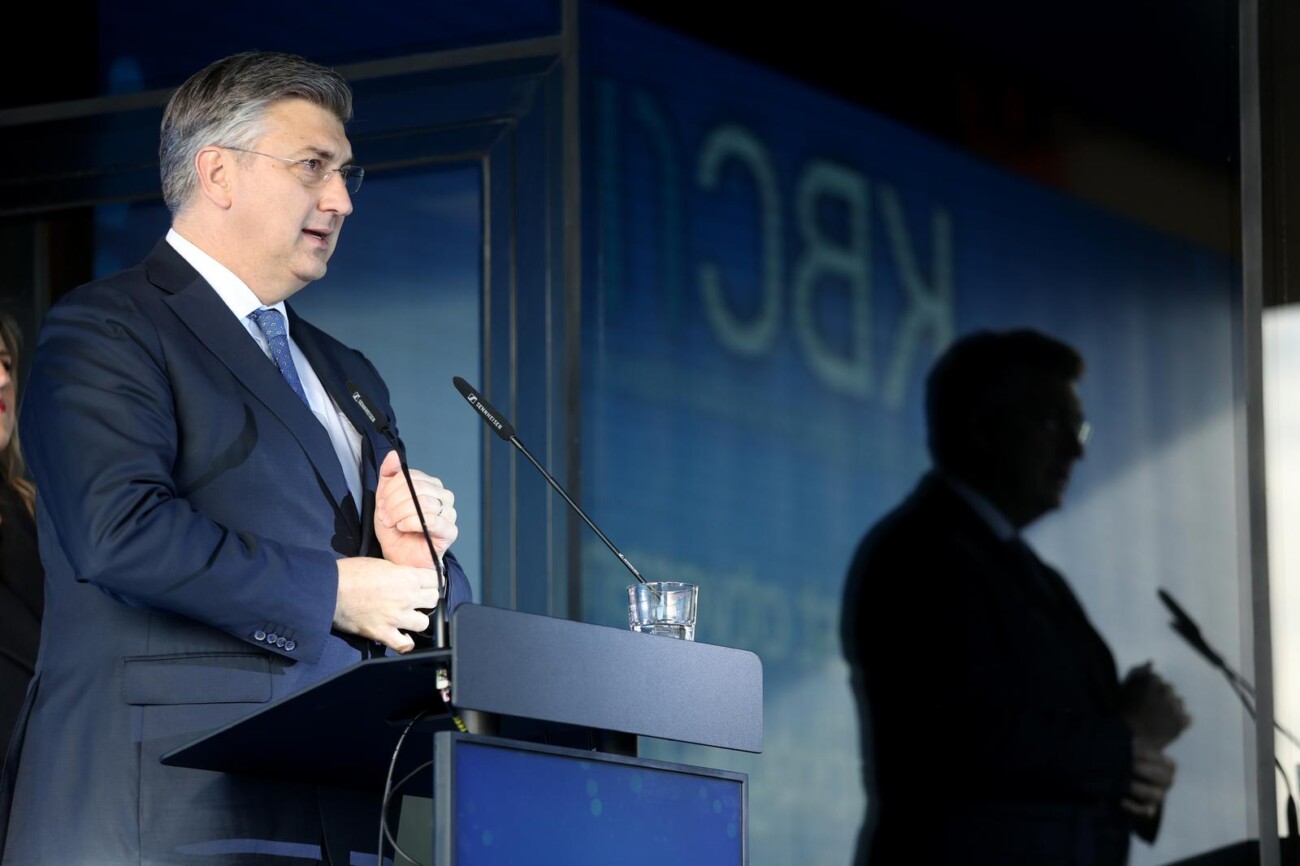 Rijeka: Andrej Plenković s kolegama sudjelovao na svečanom otvorenju zgrade Bolnice za ženu i dijete Rijeka: Andrej Plenković s kolegama sudjelovao na svečanom otvorenju zgrade Bolnice za ženu i dijete