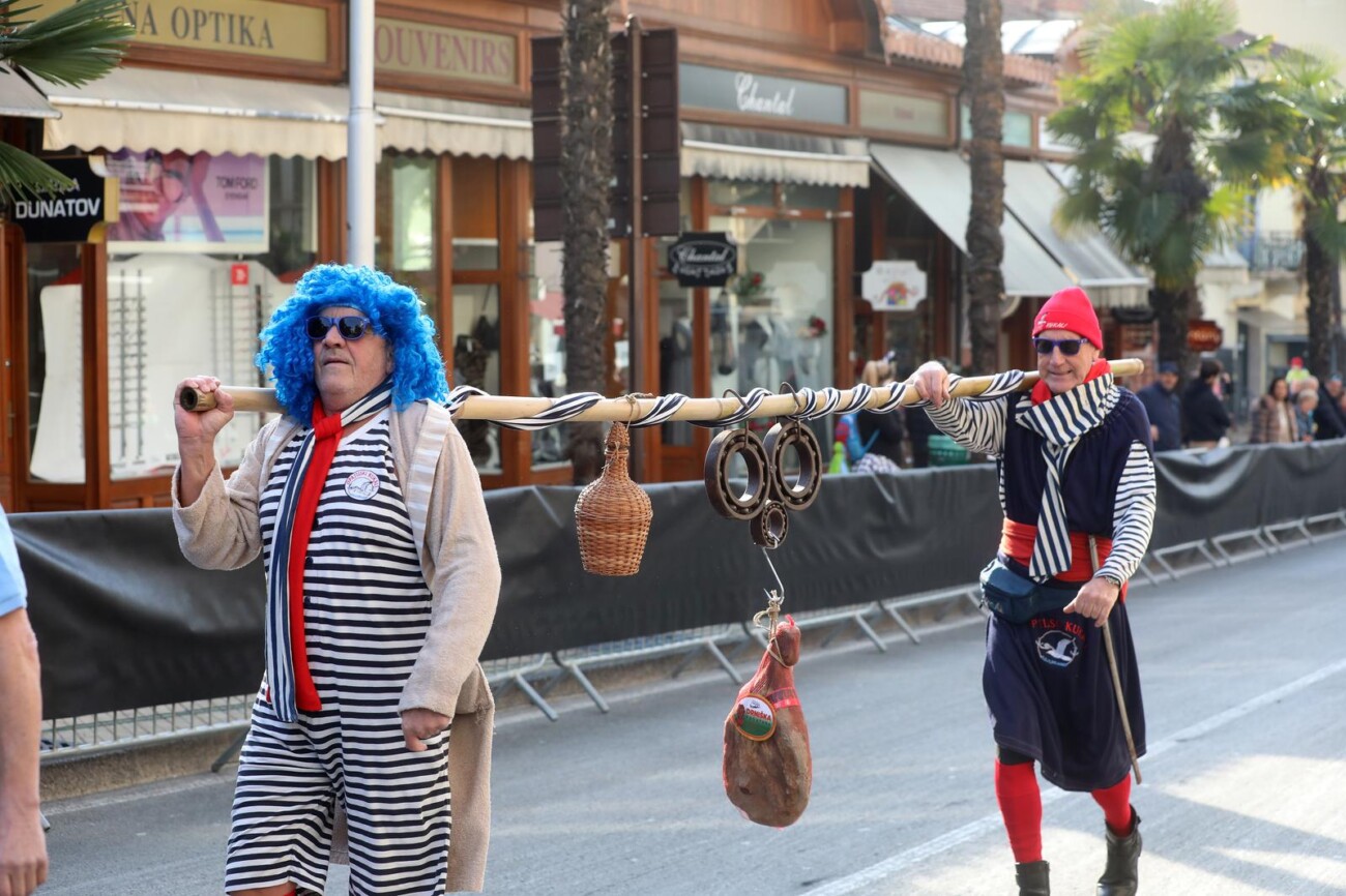 Opatija: 41. Balinjerada privukla mnogobrojne ljubitelje maškara Opatija: 41. Balinjerada privukla mnogobrojne ljubitelje maškara