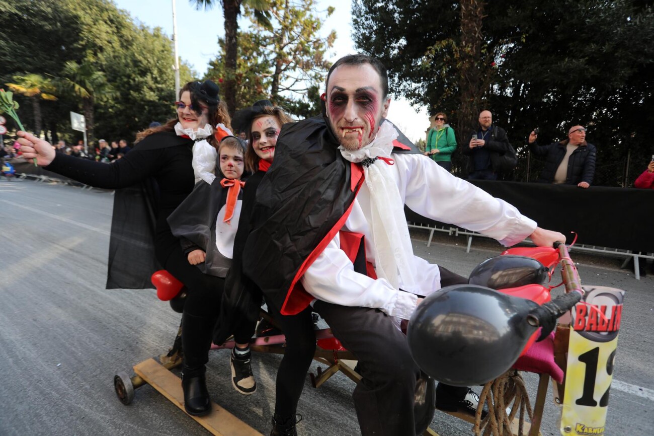 Opatija: 41. Balinjerada privukla mnogobrojne ljubitelje makara Opatija: 41. Balinjerada privukla mnogobrojne ljubitelje makara