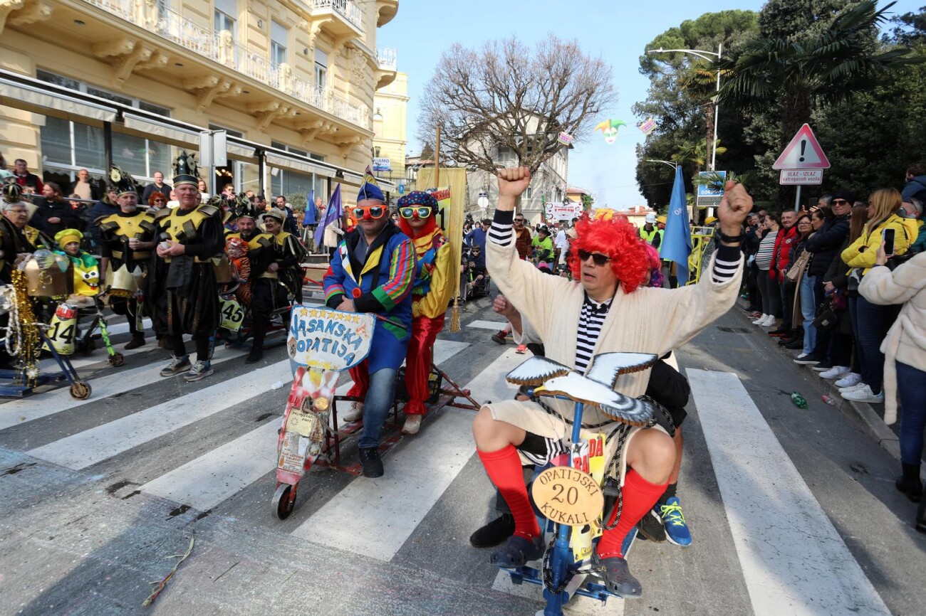 Opatija: 41. Balinjerada privukla mnogobrojne ljubitelje maškara Opatija: 41. Balinjerada privukla mnogobrojne ljubitelje maškara