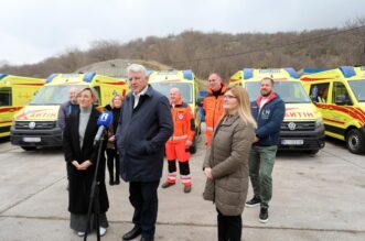 Rijeka: Predstavljena nova vozila Zavoda za hitnu medicinu.