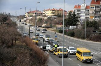 Rijeka: Razbijena vozila i policija na obilaznici u Hostima