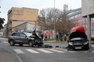 Prometna nesre?a u centru Pule, ozlije?eno troje ljudi