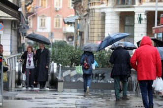 Rijeka: Kišni dan u centru grada