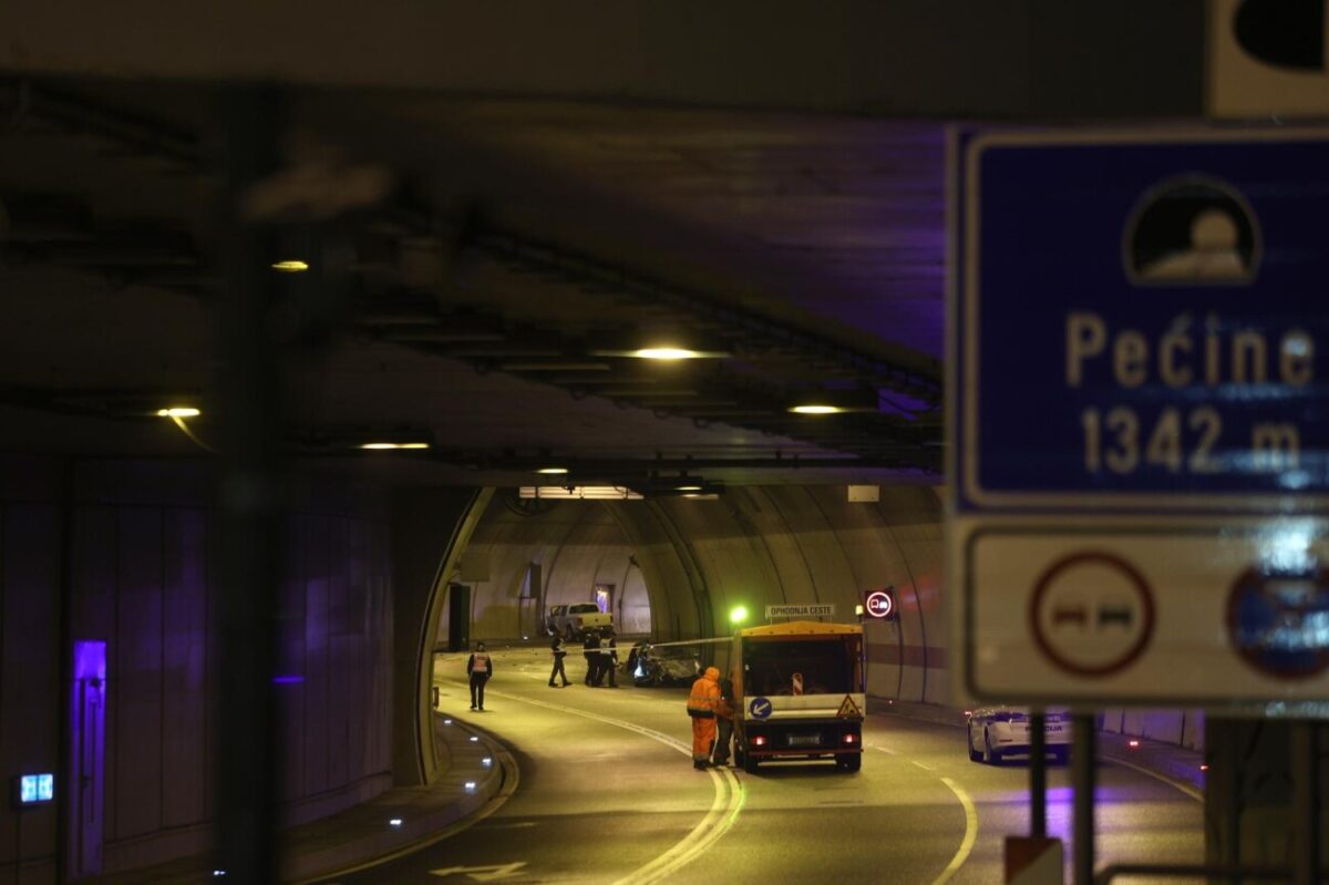 Rijeka: Teška prometna nesreća u tunelu Pećine