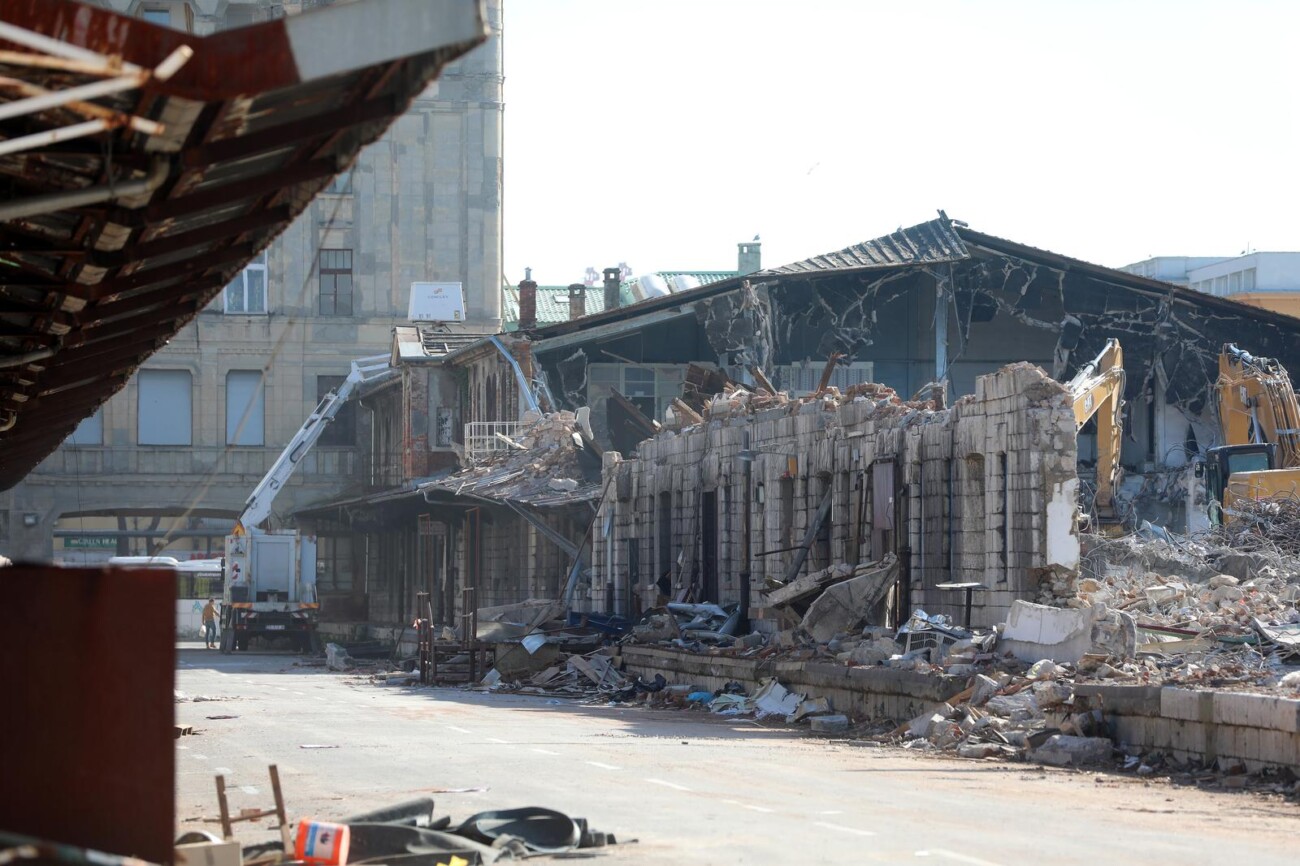 Rijeka: Ruenje eljezni?kih skladita 3b Rijeka: Ruenje eljezni?kih skladita 3b